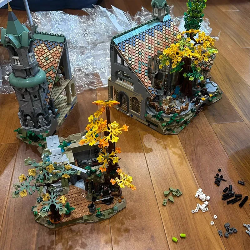 MINISO 6167Pcs Castle Building Blocks Set MOC Display Toys